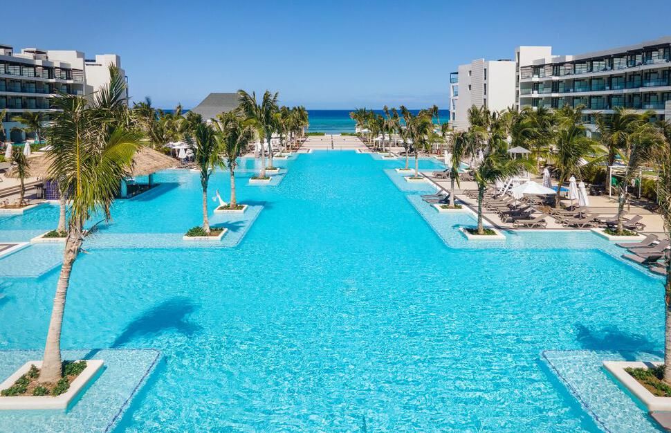 Pool view at 5v Ocean Eden Bay hotel in Jamaica