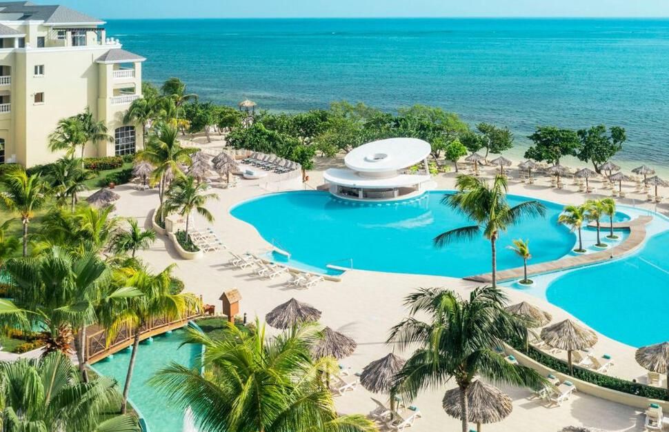 IBEROSTAR Waves Rose Hall Beach