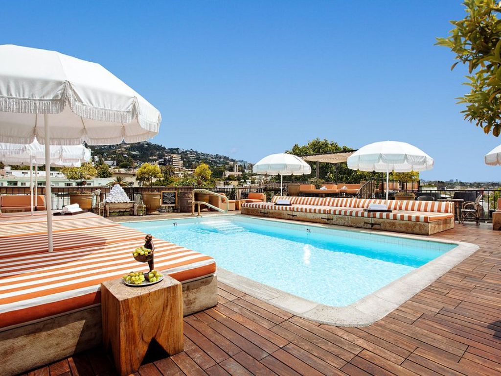 Pool at Petit Ermitage, Hollywood